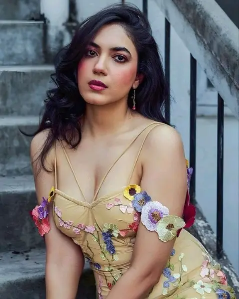 Book Call Girl in Lucknow
